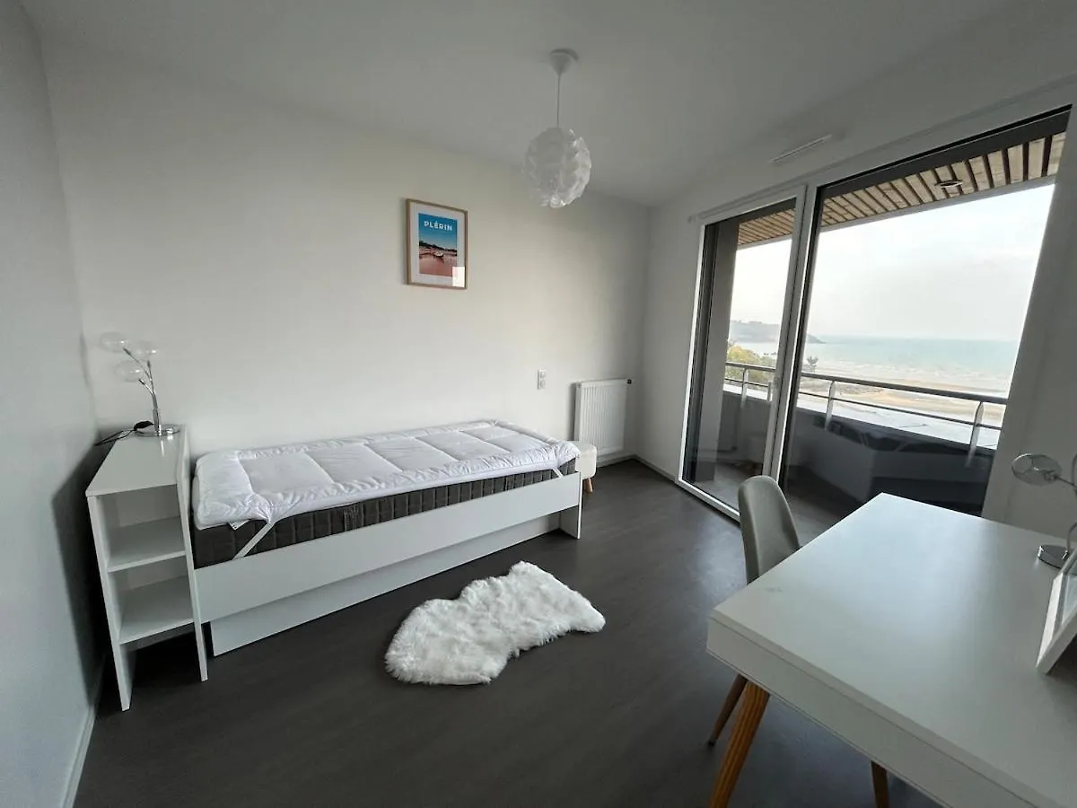 Cap 117 - Magnifique Appartement Face A La Mer Plérin Francie