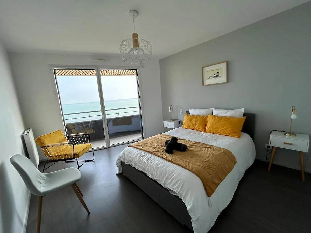 Cap 117 - Magnifique Appartement Face A La Mer Plérin 0*,  Francie